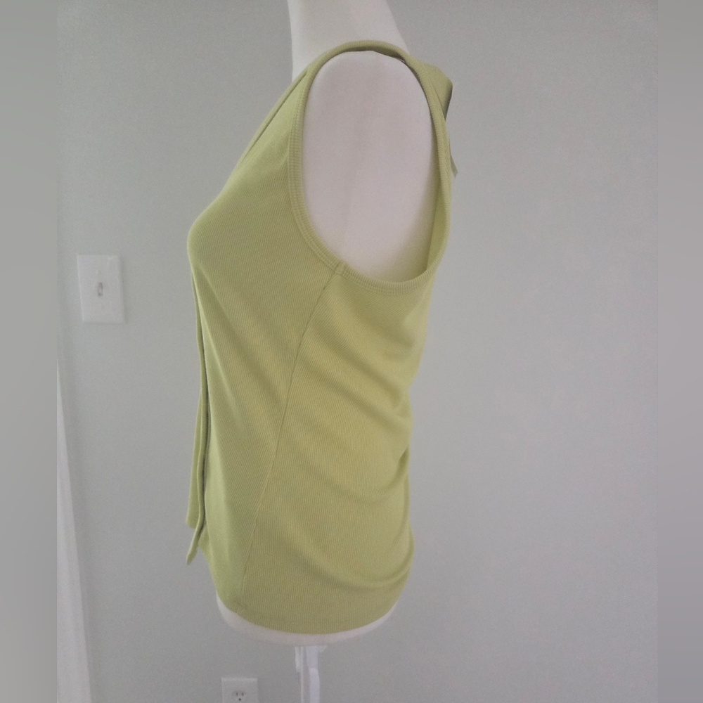 Button Tank - Picture 3 of 13